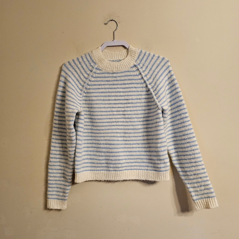 American Eagle Striped Sweater Women XS Blue Cream Fuzzy Raglan Pullover NWT